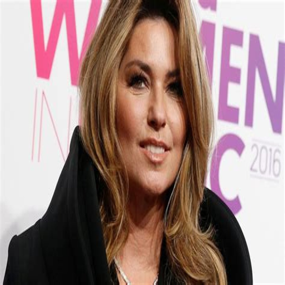 Does Shania Twain Have Plastic Surgery? Singer Multiple Throat Surgeries And Face Details
